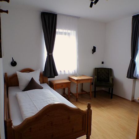 Landhaus Sassenhof มึลไฮม์ อันแดร์ รัวร์ ภายนอก รูปภาพ