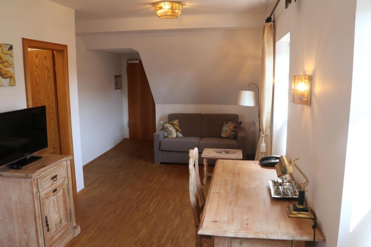 Landhaus Sassenhof มึลไฮม์ อันแดร์ รัวร์ ภายนอก รูปภาพ