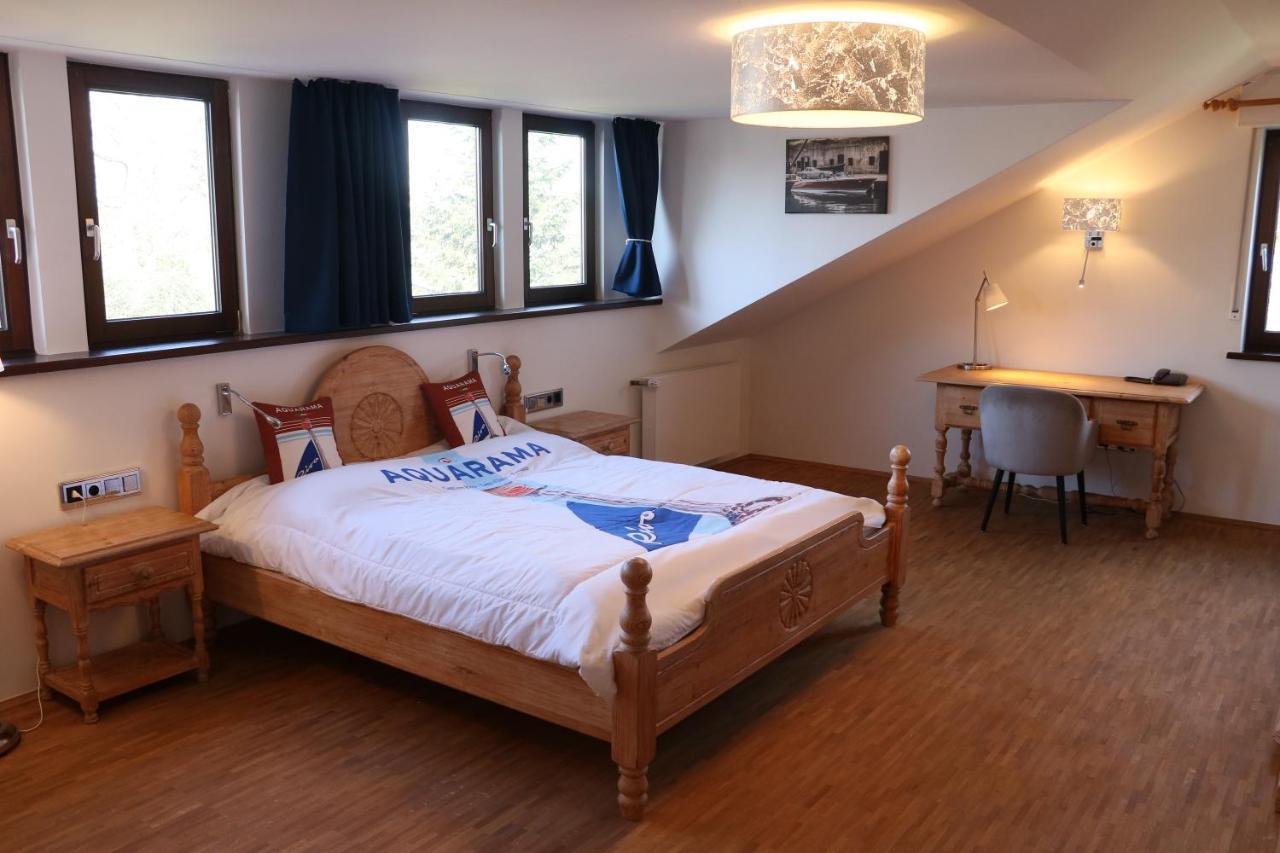 Landhaus Sassenhof มึลไฮม์ อันแดร์ รัวร์ ภายนอก รูปภาพ