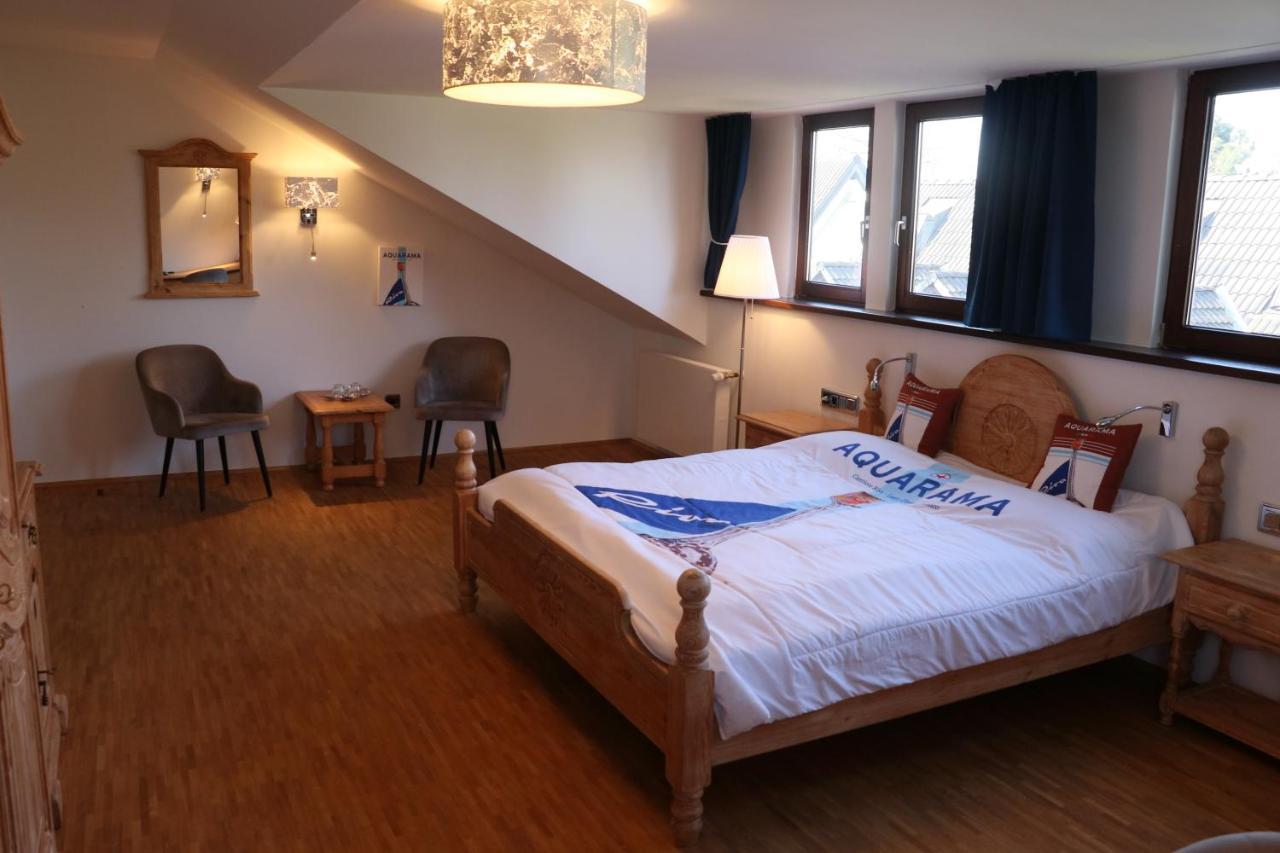 Landhaus Sassenhof มึลไฮม์ อันแดร์ รัวร์ ภายนอก รูปภาพ