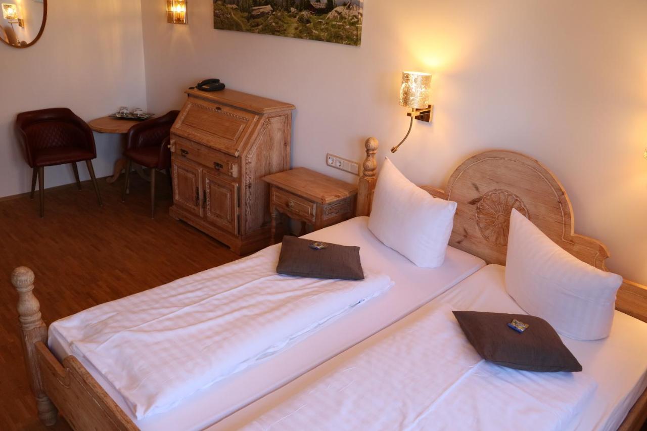 Landhaus Sassenhof มึลไฮม์ อันแดร์ รัวร์ ภายนอก รูปภาพ