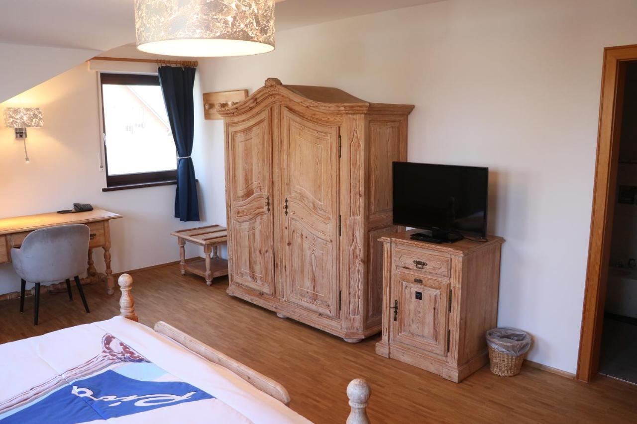 Landhaus Sassenhof มึลไฮม์ อันแดร์ รัวร์ ภายนอก รูปภาพ