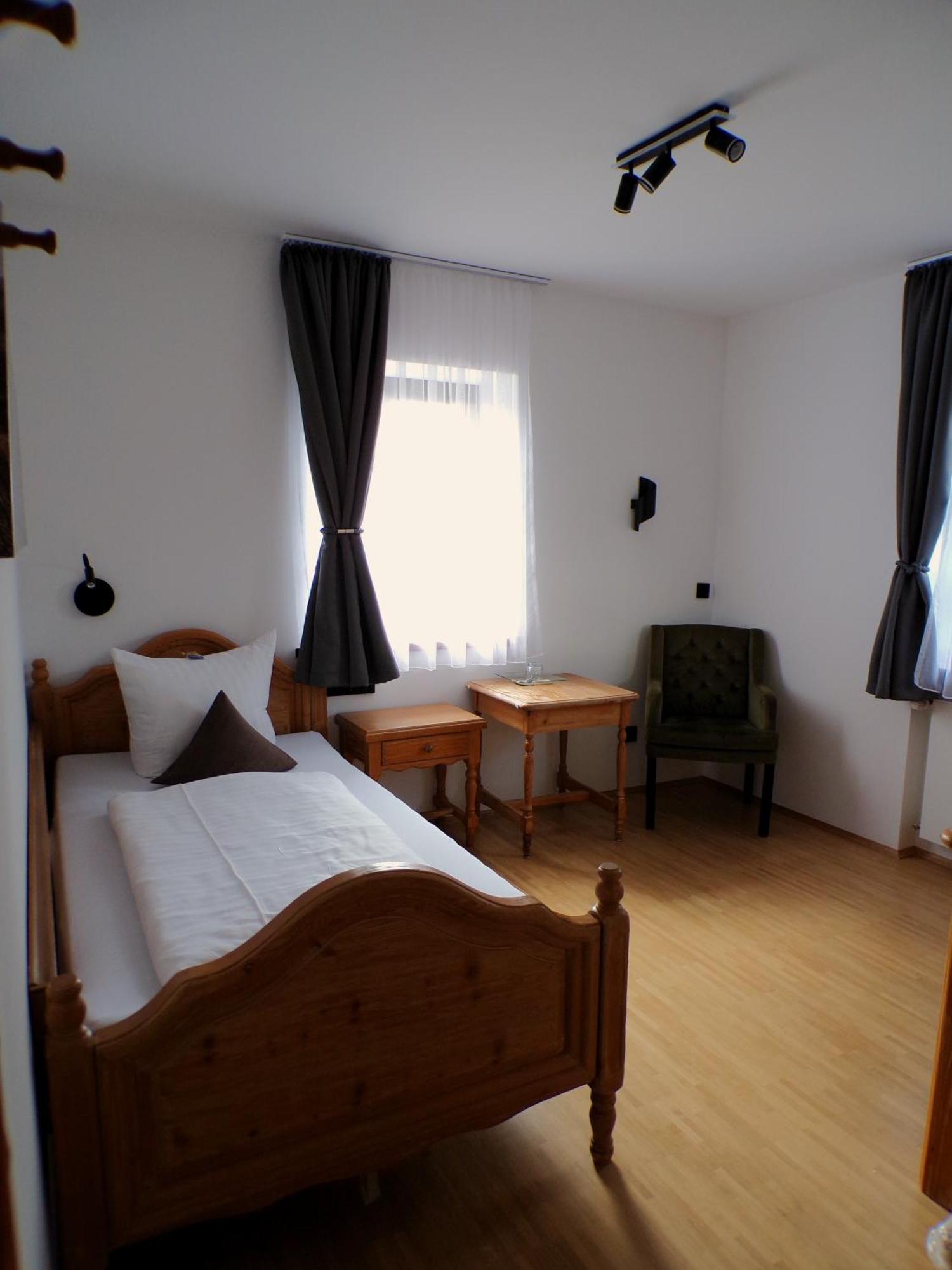 Landhaus Sassenhof มึลไฮม์ อันแดร์ รัวร์ ภายนอก รูปภาพ