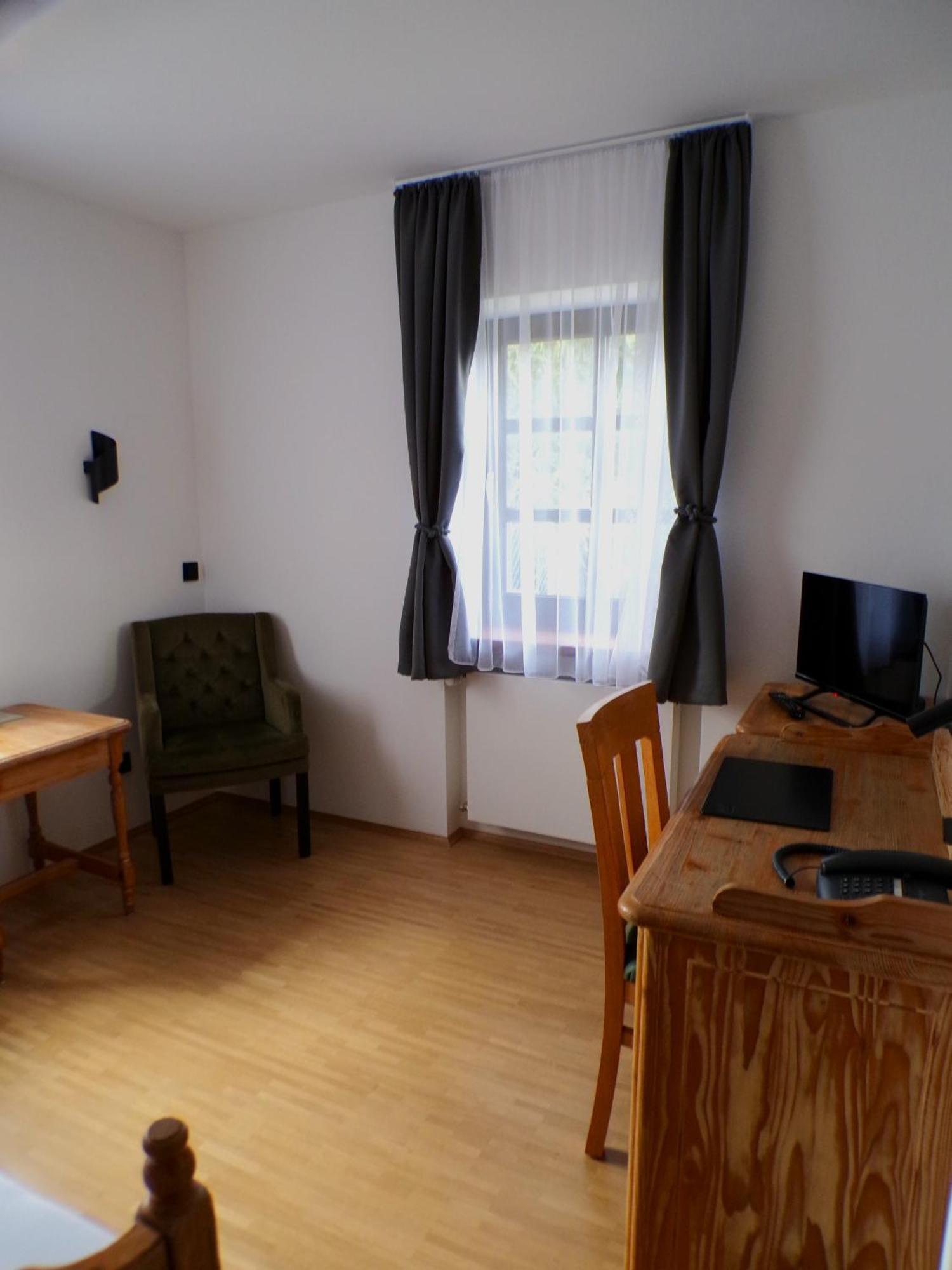 Landhaus Sassenhof มึลไฮม์ อันแดร์ รัวร์ ภายนอก รูปภาพ