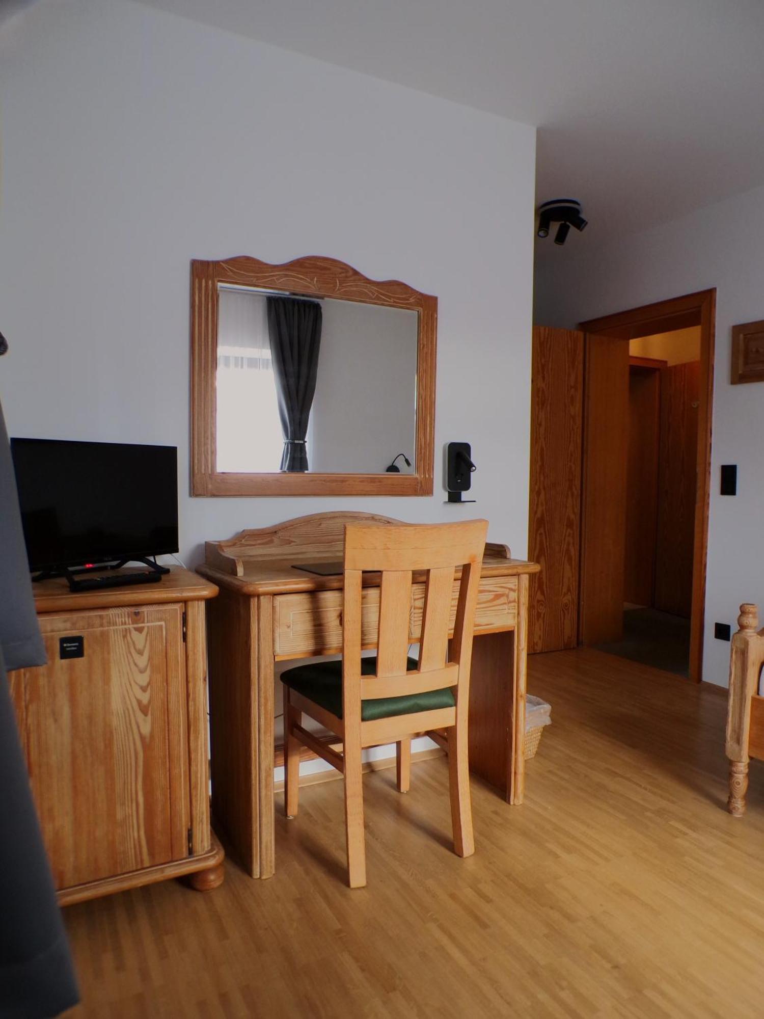 Landhaus Sassenhof มึลไฮม์ อันแดร์ รัวร์ ภายนอก รูปภาพ