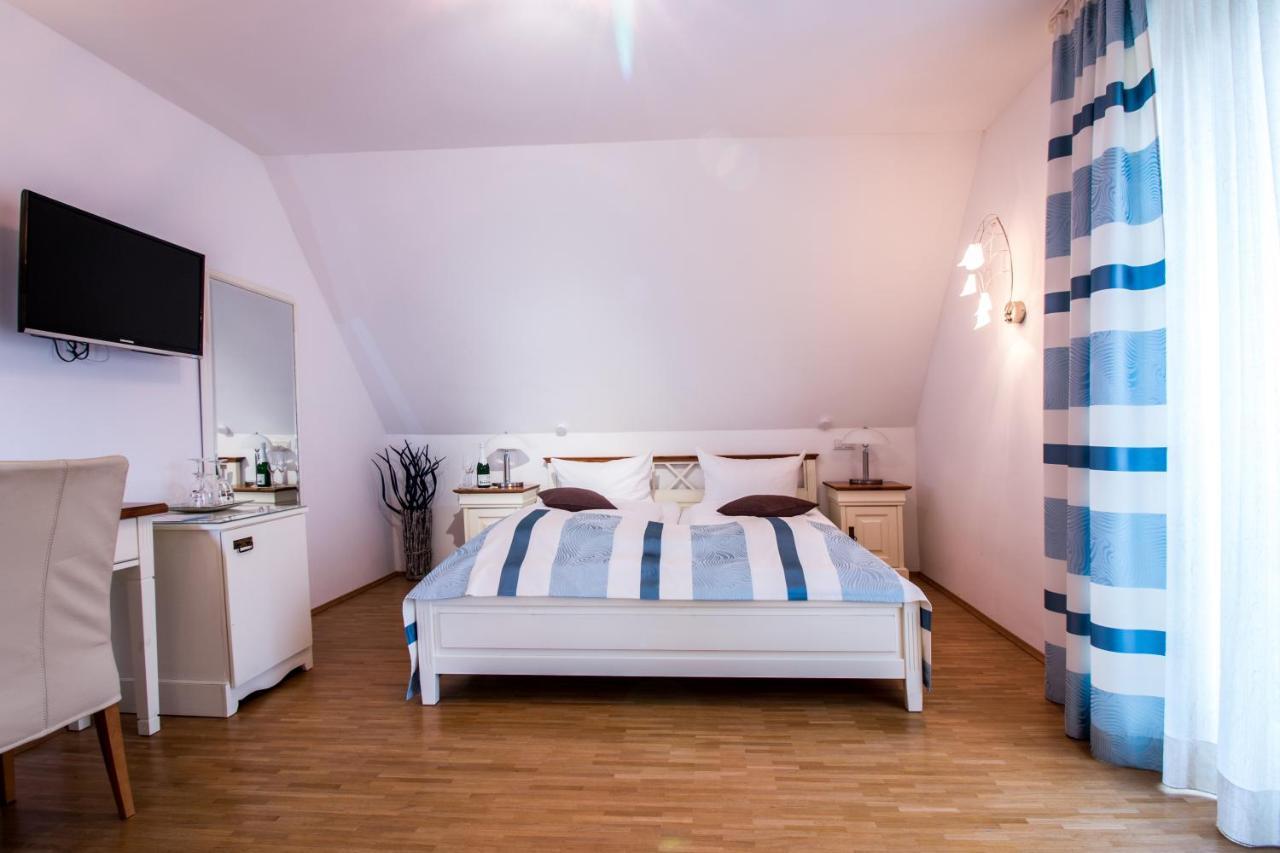 Landhaus Sassenhof มึลไฮม์ อันแดร์ รัวร์ ภายนอก รูปภาพ