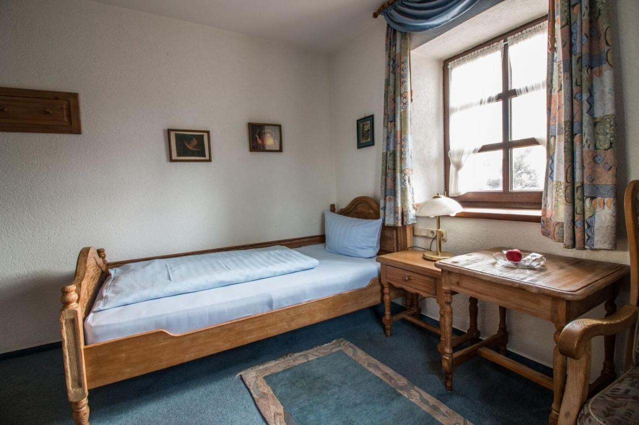 Landhaus Sassenhof มึลไฮม์ อันแดร์ รัวร์ ภายนอก รูปภาพ
