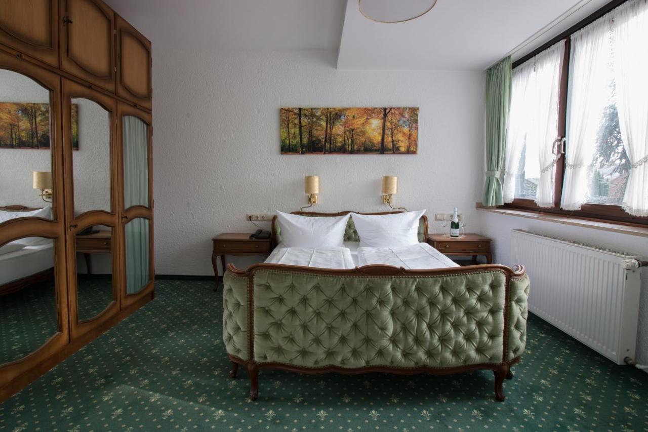 Landhaus Sassenhof มึลไฮม์ อันแดร์ รัวร์ ภายนอก รูปภาพ